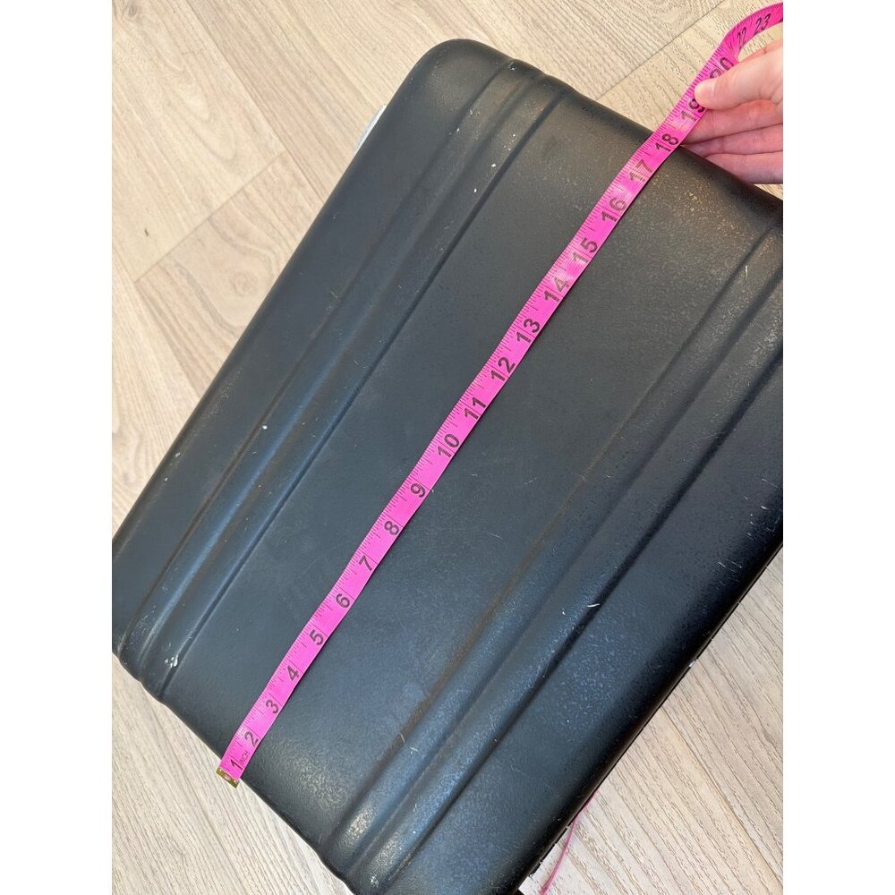 Zero Halliburton Black Hard-Shell Camera Case Wit… - image 3